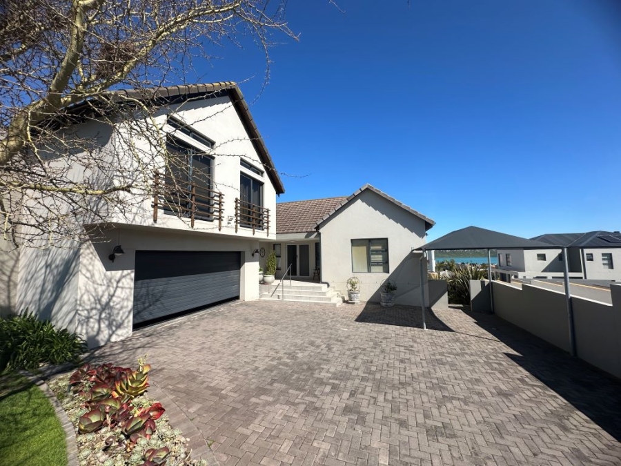 5 Bedroom Property for Sale in Myburgh Park Western Cape